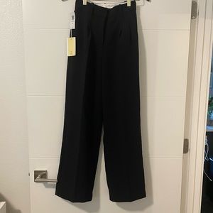 NWT aritzia effortless pants 00 short